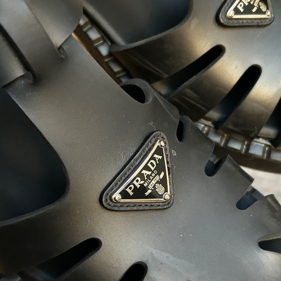 PRADA CALZATURE DONNA RUBBER SANDALS BLACK WOMEN’S 38 7.5 NEW IN BOX - Picture 3 of 10